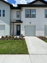 921 Conch Rd in Davenport, FL - Building Photo