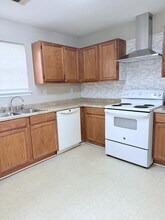 7265 Crestside Dr in Austell, GA - Building Photo - Building Photo