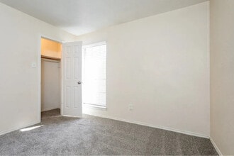 6406 Big Springs Dr in Arlington, TX - Building Photo - Building Photo