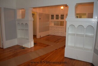 1121 Dolores Way in Sacramento, CA - Building Photo - Building Photo