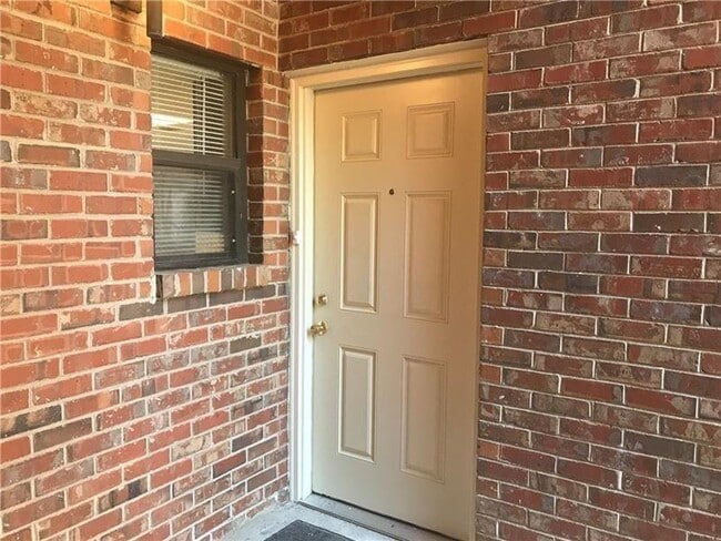 2185 Palmyra Dr in Marietta, GA - Building Photo - Building Photo