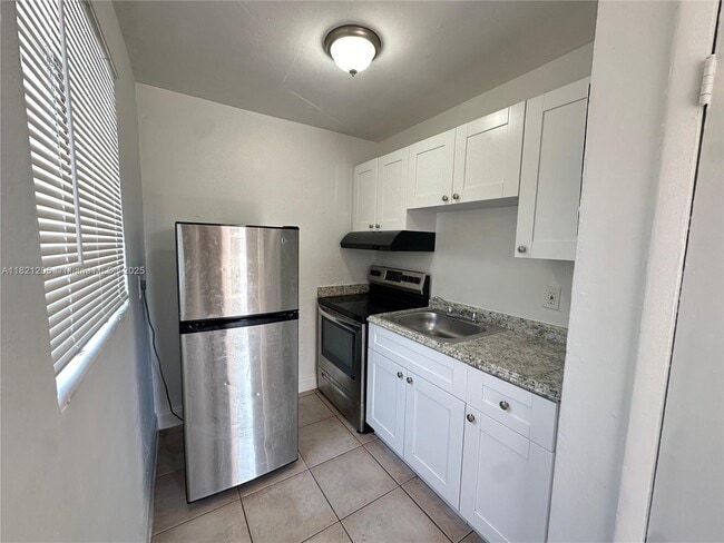 405 NW 5th St