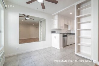 6069 Saturn St, Unit 4 in Los Angeles, CA - Building Photo - Building Photo