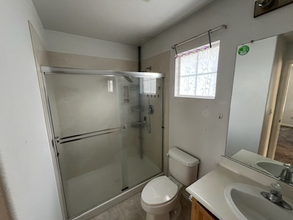 9660 Glacier Creek Way in Elk Grove, CA - Building Photo - Building Photo