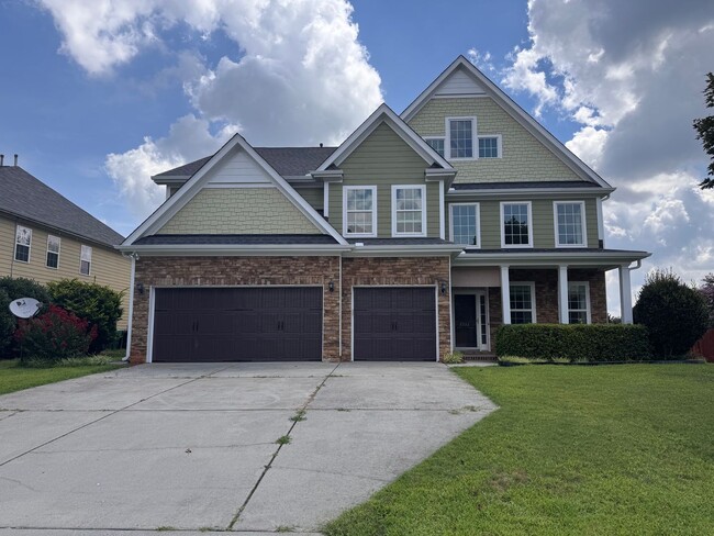 property at 2333 Rockland Cir