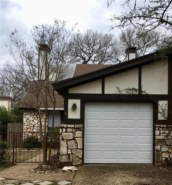8419 Fathom Cir in Austin, TX - Building Photo - Building Photo