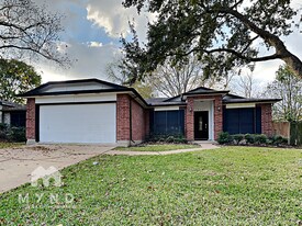 19931 Bambiwoods Dr in Humble, TX - Building Photo