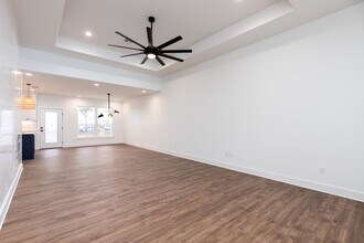 15302 E Chesapeake in Corpus Christi, TX - Foto de edificio - Building Photo