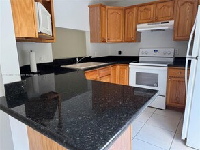 3811 Simms St in Hollywood, FL - Building Photo - Building Photo