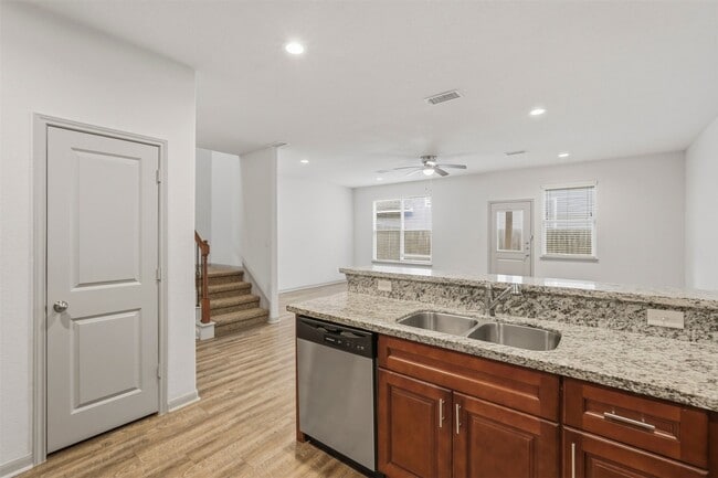 property at 630-634 Magnolia Bend