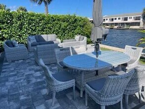 1019 Russell Dr in Highland Beach, FL - Foto de edificio - Building Photo