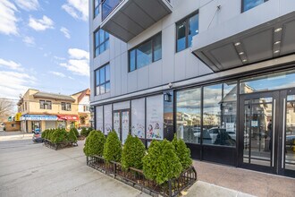 145-38 34th Ave in Flushing, NY - Building Photo - Building Photo