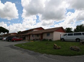 1039 Beneva Rd in Sarasota, FL - Building Photo