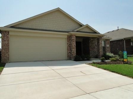 5713 Millers Creek Dr in Argyle, TX - Building Photo