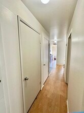Apline B Apartments in Seattle, WA - Building Photo - Building Photo