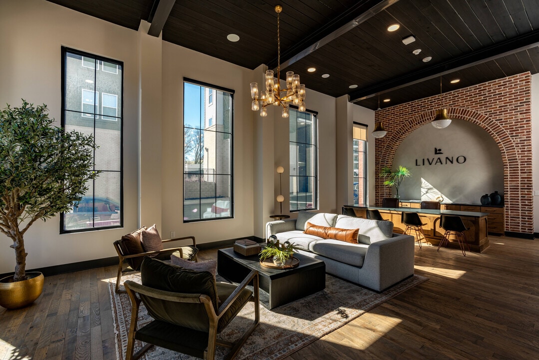 Livano Nations in Nashville, TN - Foto de edificio