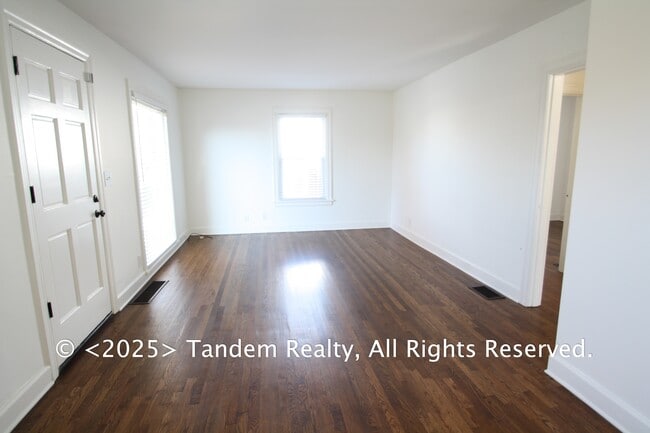720 Powers Ave in Nashville, TN - Building Photo - Building Photo