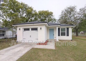 2022 St Clair St in Jacksonville, FL - Building Photo