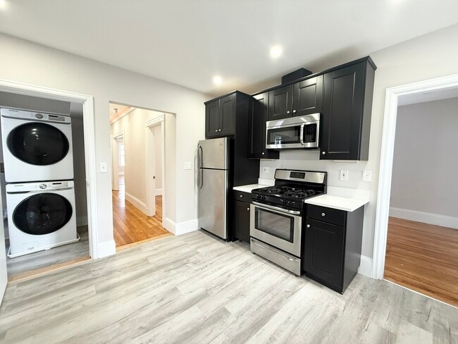 75 Saxton St, Unit 2