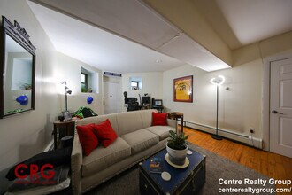 1728 Beacon St, Unit 1 in Brookline, MA - Building Photo - Building Photo