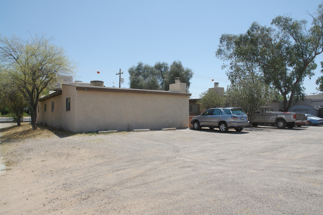 1750-1754 E Lester St in Tucson, AZ - Building Photo