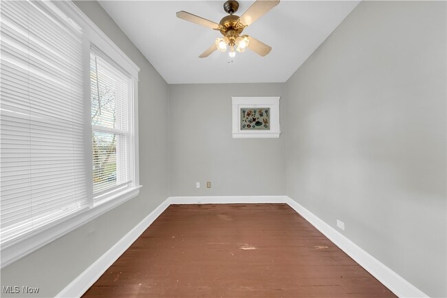 property at 14117 Sylvia Ave