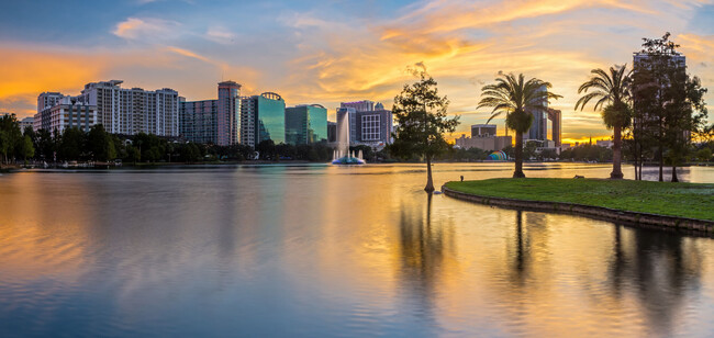 Ascend Nona West PhI in Orlando, FL - Building Photo - Building Photo