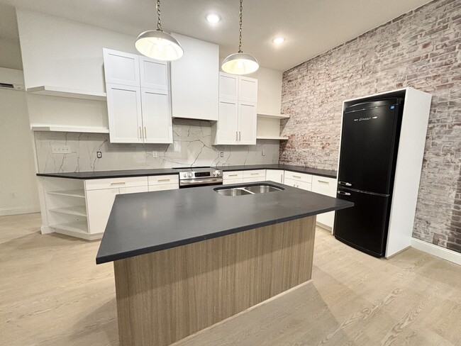 property at 709 Broadway St