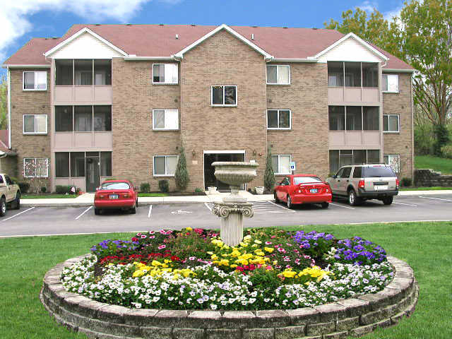 Stringtown Village Apartments in Florence, KY - Building Photo