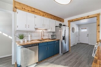 952 S Garland Way in Lakewood, CO - Building Photo - Building Photo
