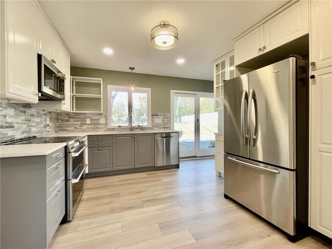 17620 8th Ave N in Minneapolis, MN - Building Photo - Building Photo