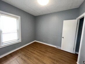 8601 S Kingston Ave in Chicago, IL - Building Photo - Building Photo