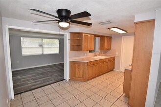 11732 Newell Dr in Port Richey, FL - Building Photo - Building Photo