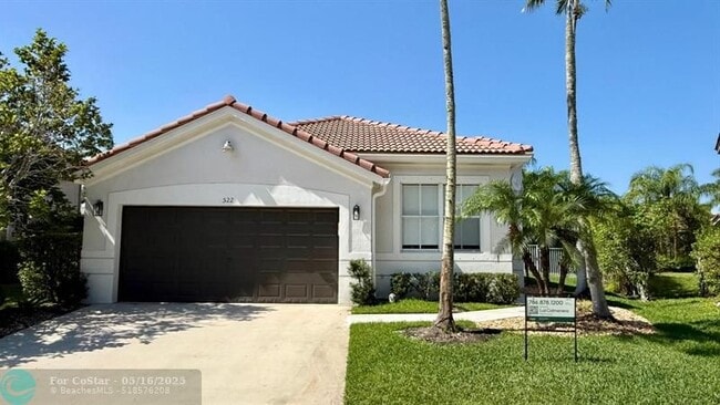 property at 522 Live Oak Ln