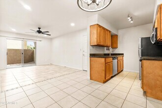 5877 N Granite Reef Rd, Unit 1117 in Scottsdale, AZ - Building Photo - Building Photo