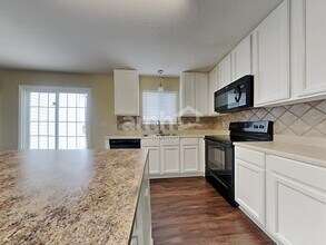3679 Shorewood Dr in Amelia, OH - Building Photo - Building Photo