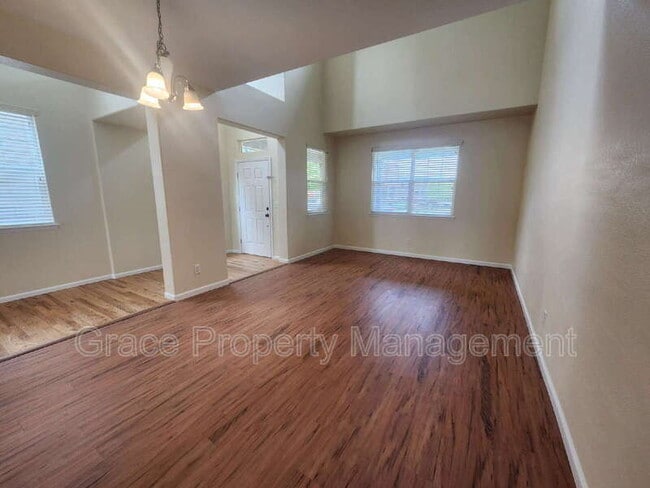 11284 River Oaks Ln in Commerce City, CO - Building Photo - Building Photo