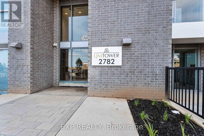 2782 Barton St E in Hamilton, ON - Building Photo - Building Photo