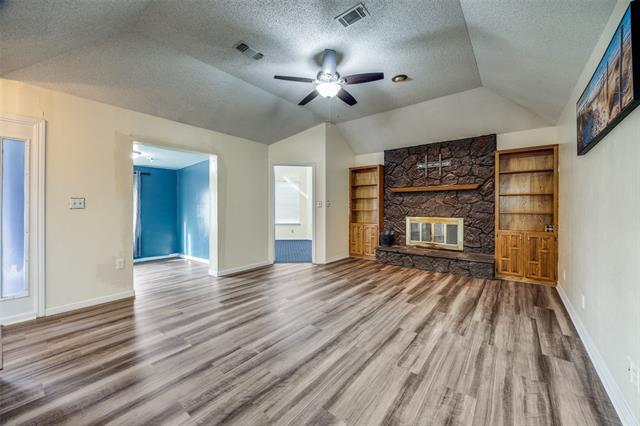 353 Swindle Rd in Howe, TX - Building Photo - Building Photo