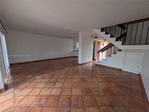 3811 SW 82nd Ave in Miami, FL - Building Photo - Building Photo