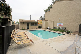 Wildwood Apartments in Anaheim, CA - Building Photo - Building Photo