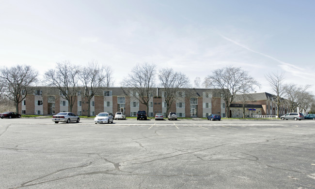 Hidden Valley Apartments in Holland, OH - Foto de edificio - Building Photo