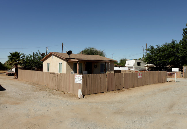 5020 W Ramsey St in Banning, CA - Foto de edificio - Building Photo