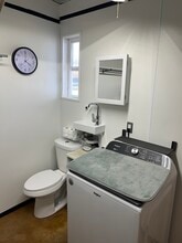 1223 Parkhill Dr, Unit The Office in Billings, MT - Foto de edificio - Building Photo