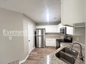 1011 Painted Desert Ln in Cordova, TN - Building Photo - Building Photo