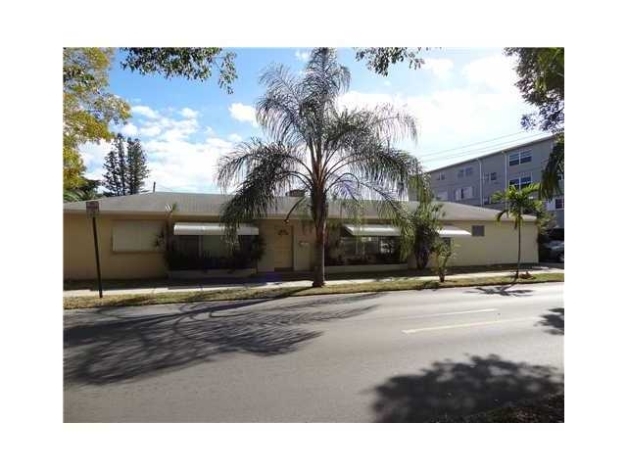 1201 S 19th Ave in Hollywood, FL - Building Photo