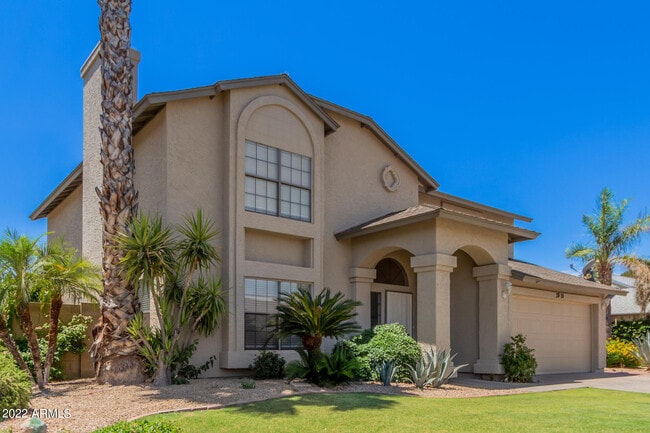 property at 3919 E Marconi Ave