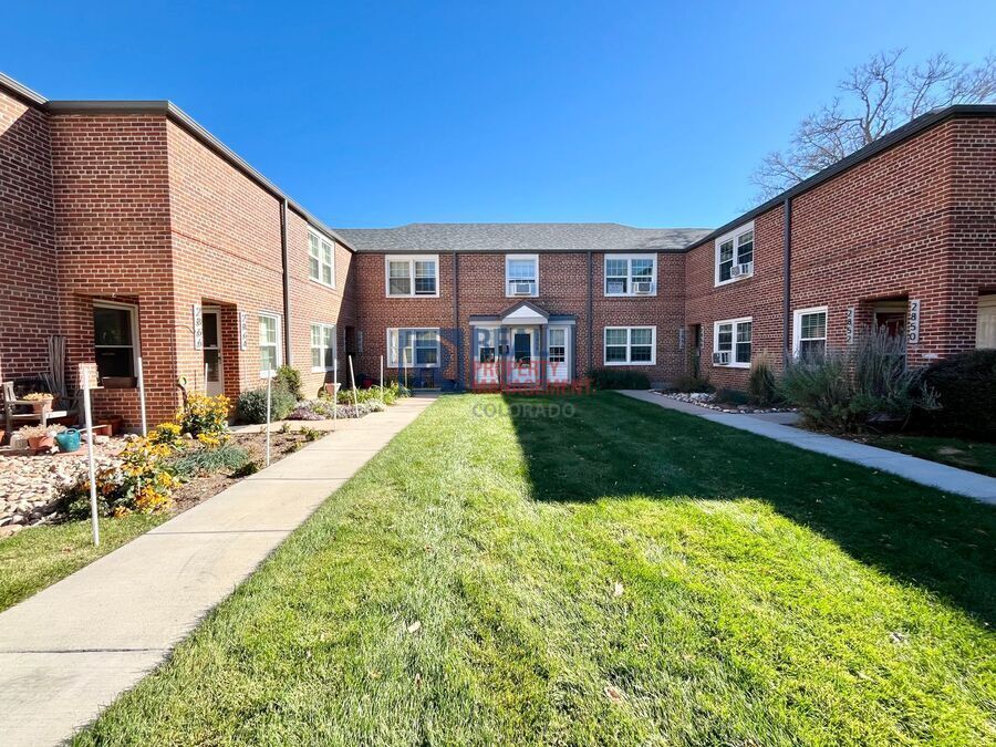 2858 Jasmine St in Denver, CO - Building Photo