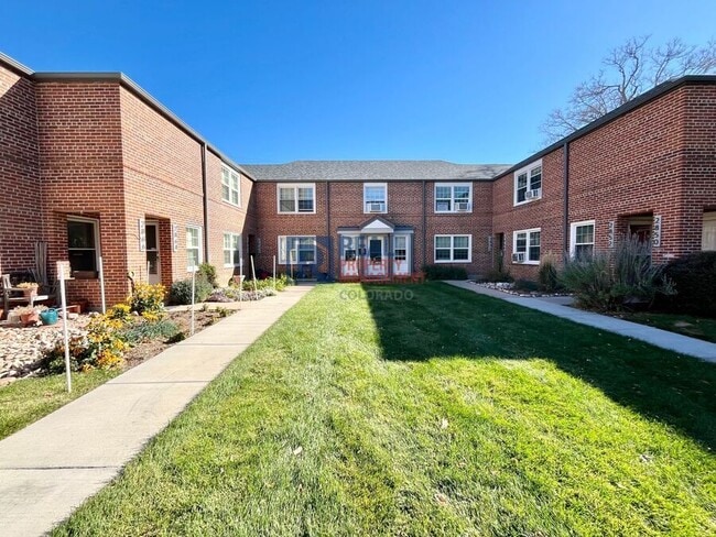 property at 2858 Jasmine St