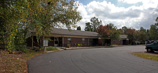 Metrolina Apartments in Charlotte, NC - Foto de edificio - Building Photo